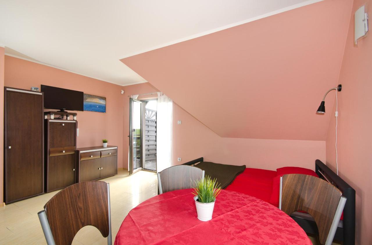 Pod Strzecha Hotel Darlowo Exterior photo