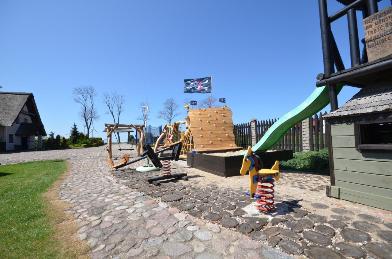 Pod Strzecha Hotel Darlowo Exterior photo